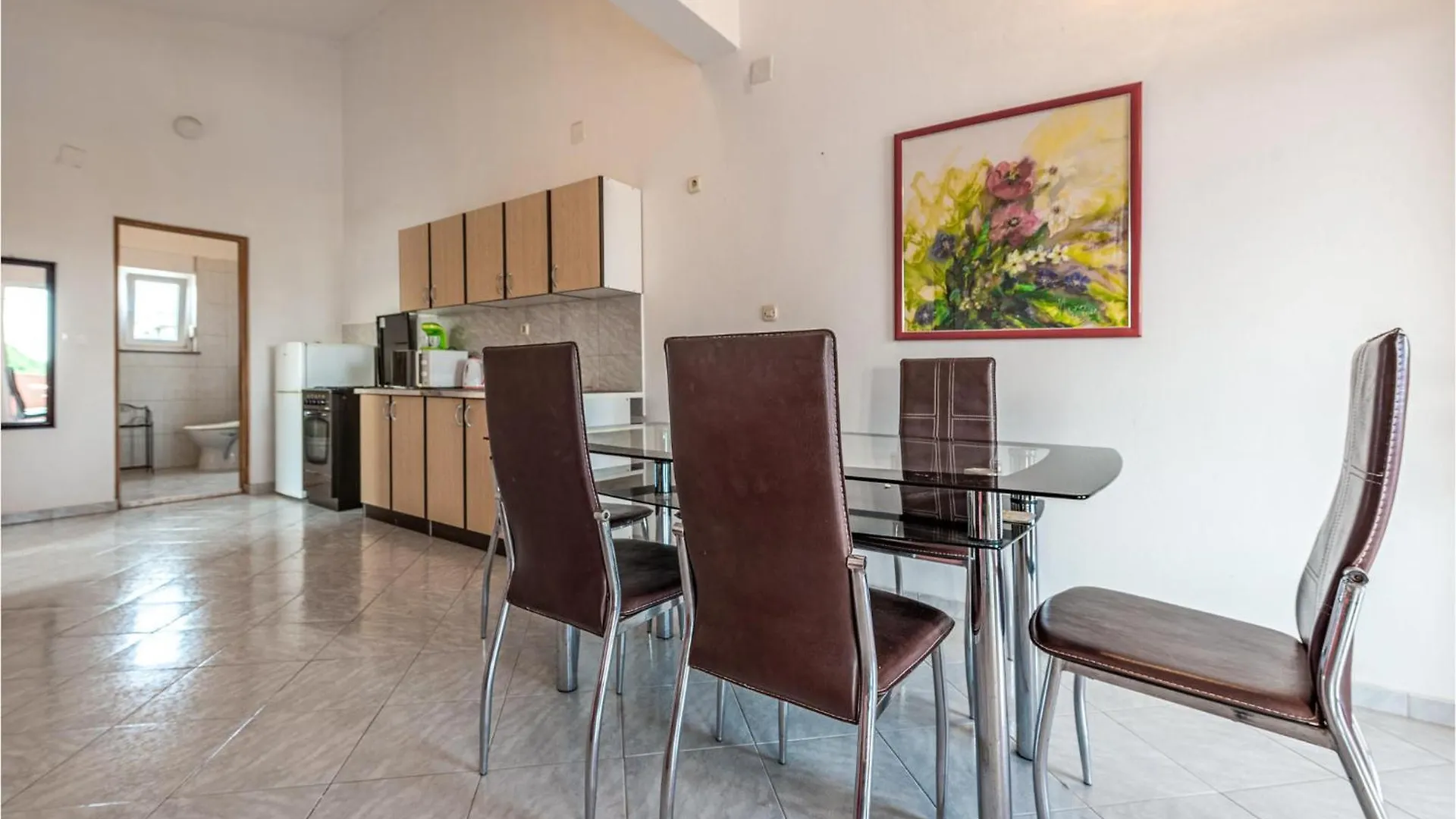 Beautiful Apartment In Vir With Wifi