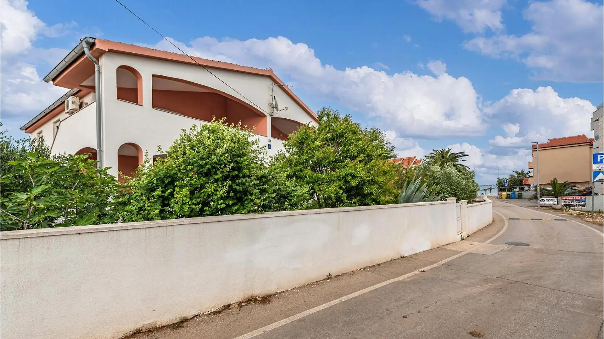 Beautiful Apartment In Vir With Wifi 0*,